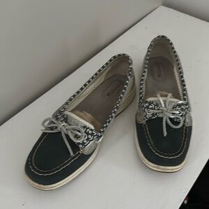 Sperry boat shoe size 10